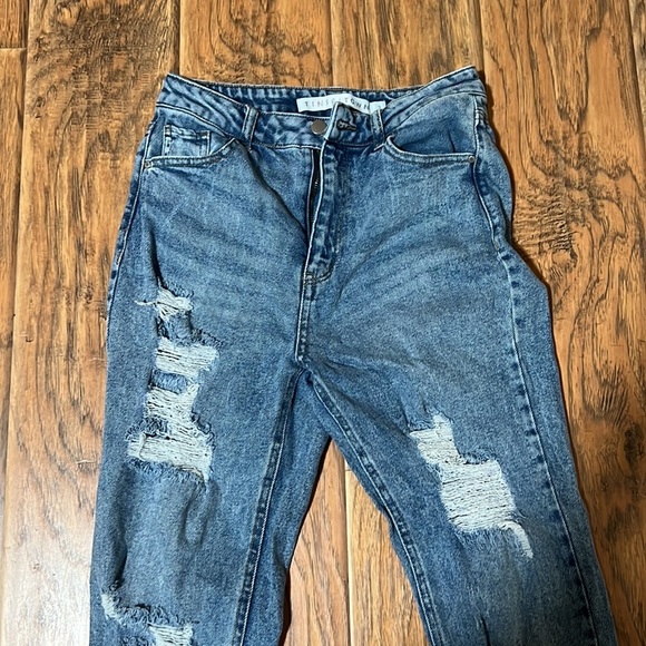 𝅺Tinseltown High Rise Skinny Jeans - Picture 2 of 4